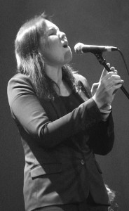 Thea Gilmore at the Epstein Theatre, Liverpool, June 2014. Photograpg by Ian D. Hall. 