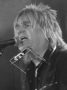 Mike Peters at the Birmingham Academy, March 2015. Photograph by Ian D. Hall. 